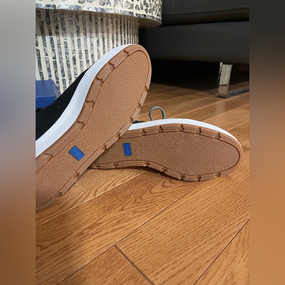 Keds Black Women’s Tahoe Suede Boots - Picture 14 of 14